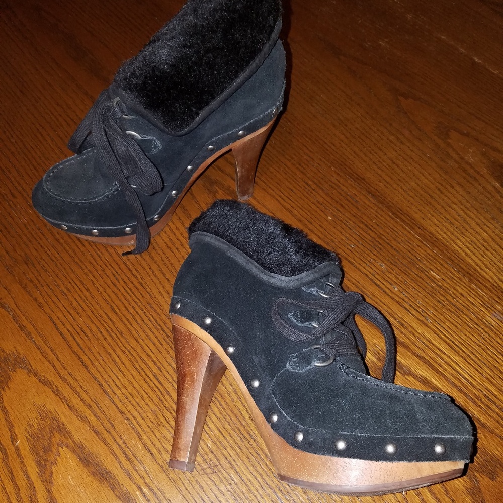 Fur Lined Guess Booties 7